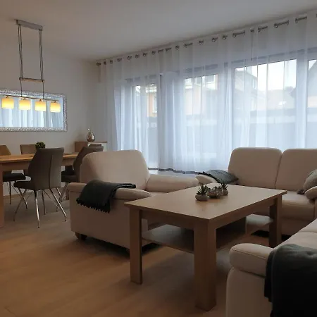 Breuers Blau Apartment *